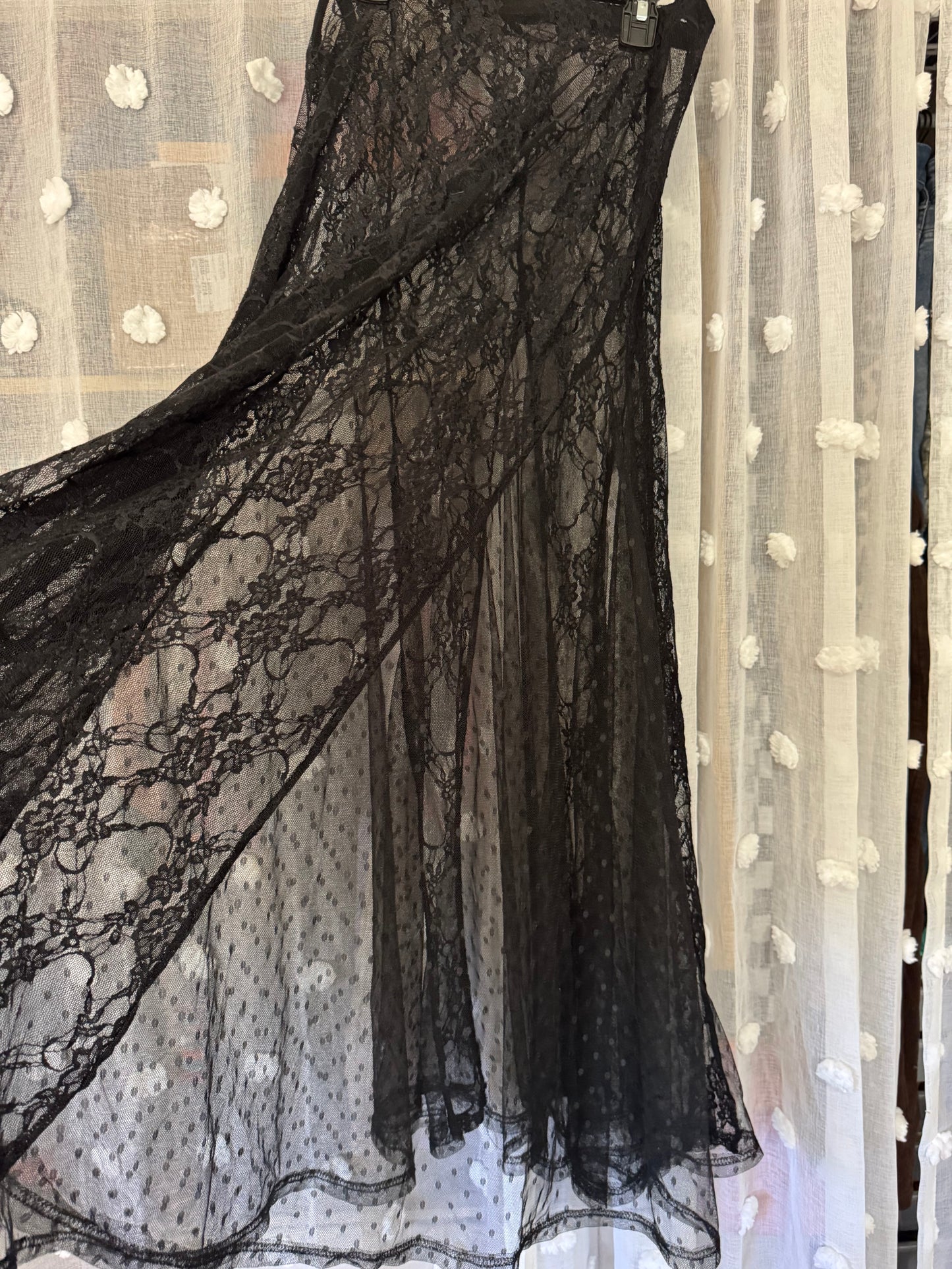 Lace Maxi Skirt (large)