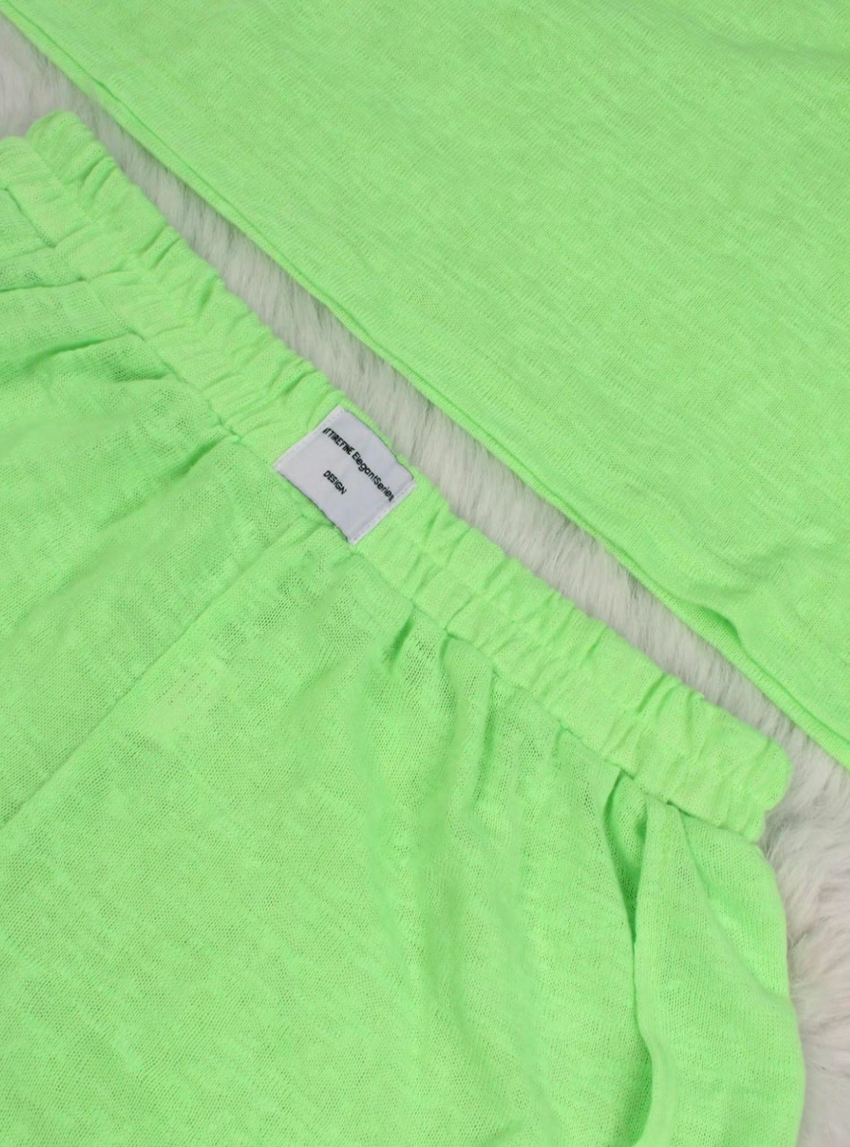 Two Piece Set (Medium)