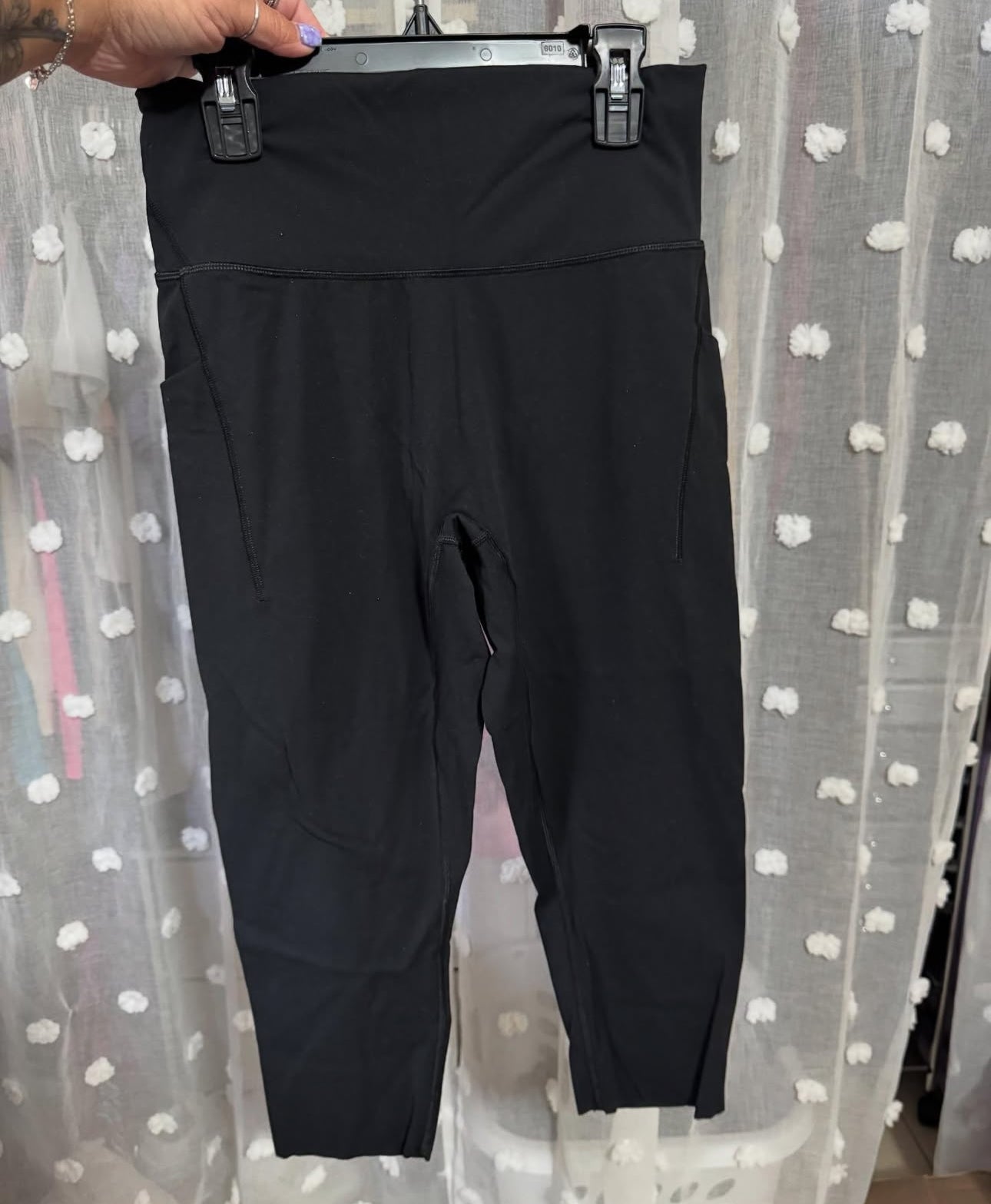 Capri Leggings (Medium)