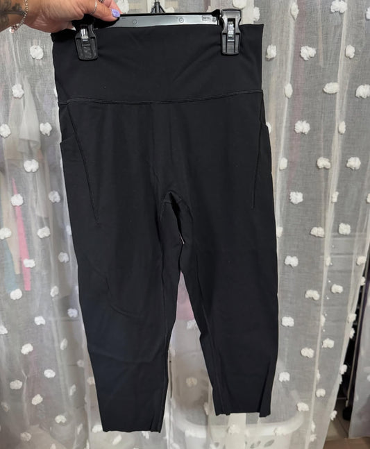Capri Leggings (Medium)