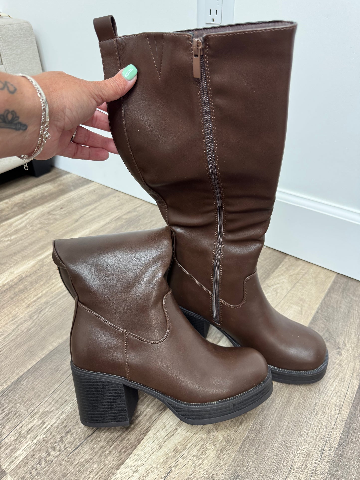 Boots (8)