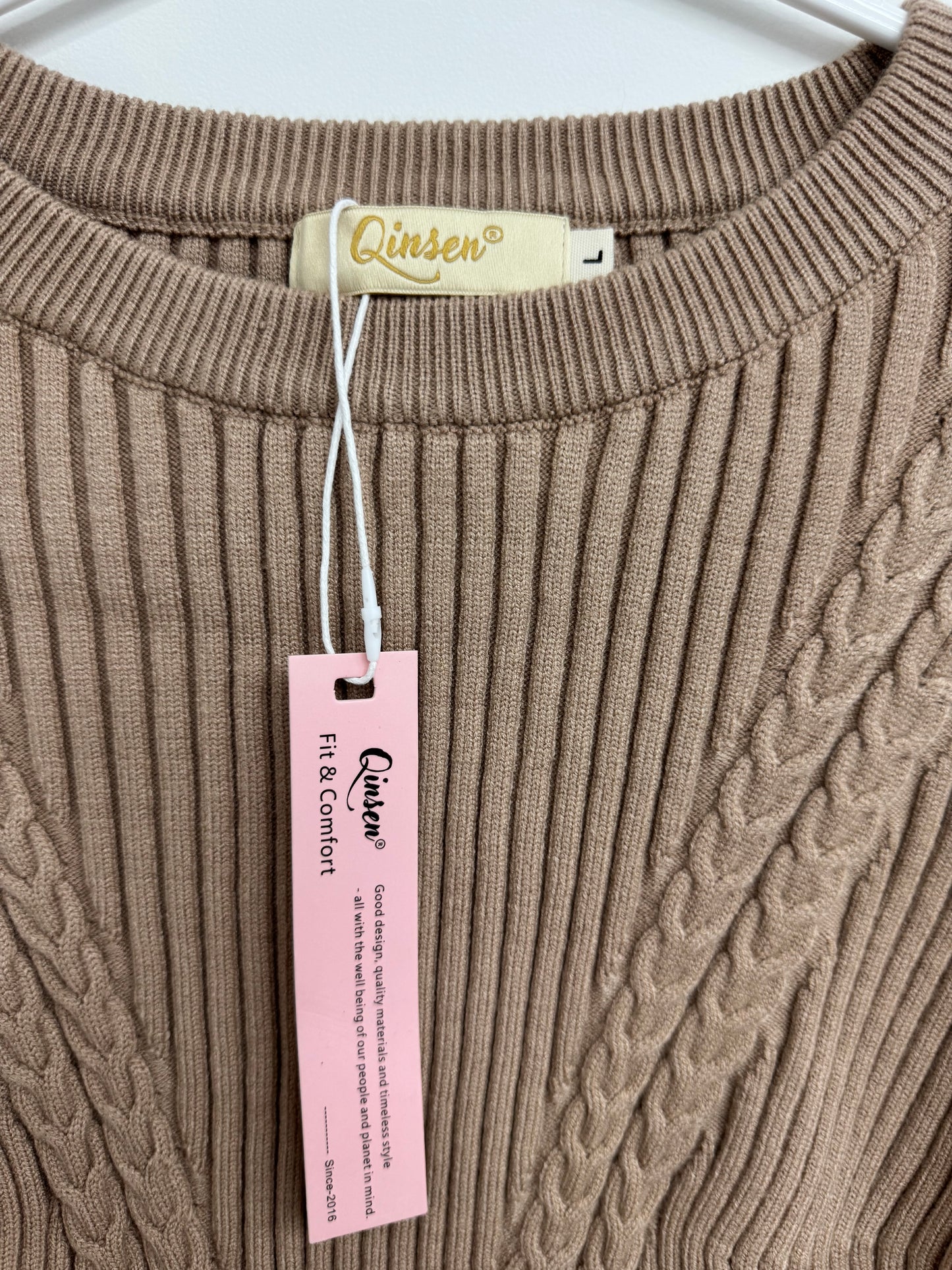 Qinsen Cropped Sweater (L)