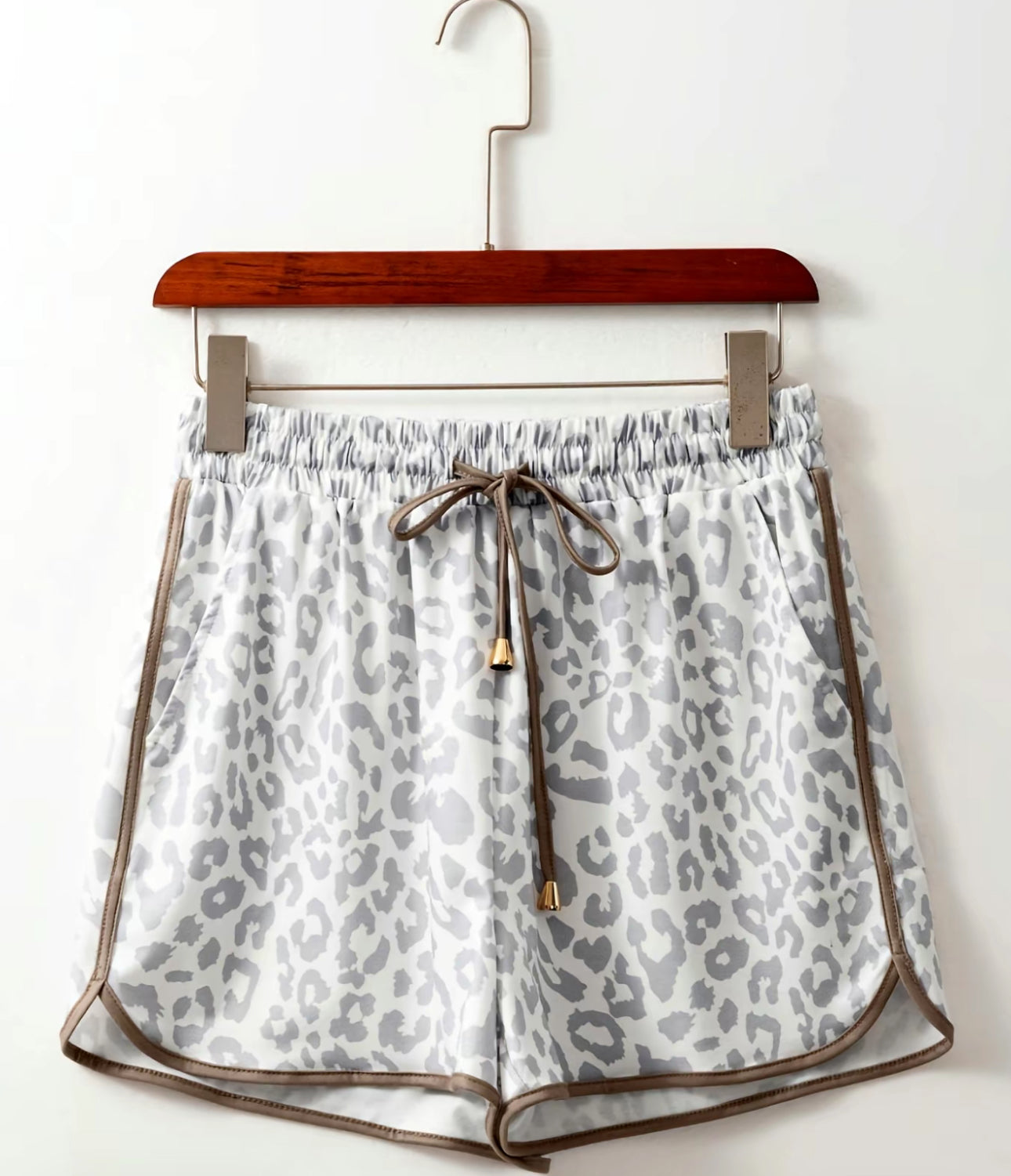 Leopard Shorts (Medium)