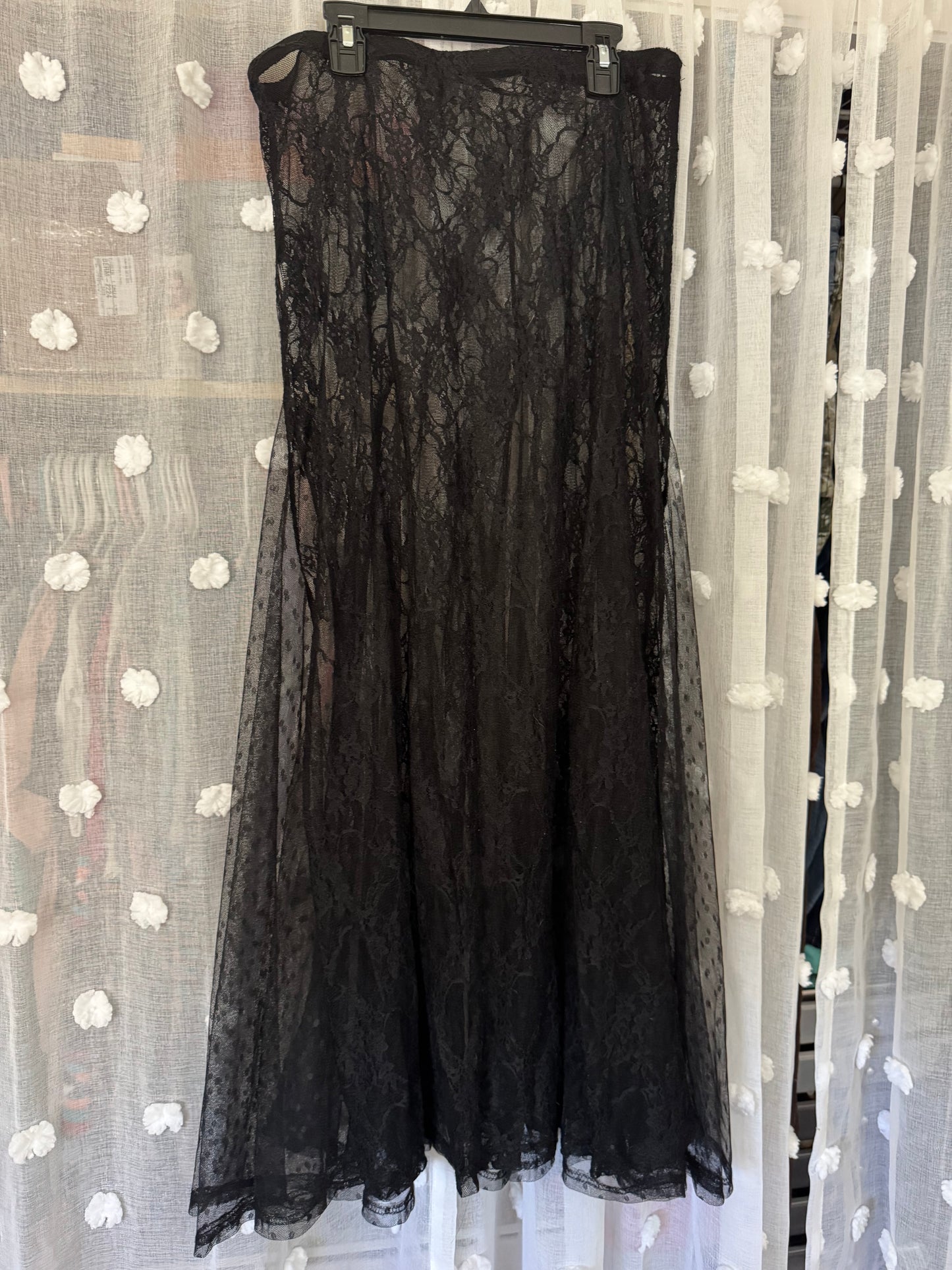 Lace Maxi Skirt (large)