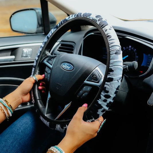 Black Cow Print Steerling Wheel Cover