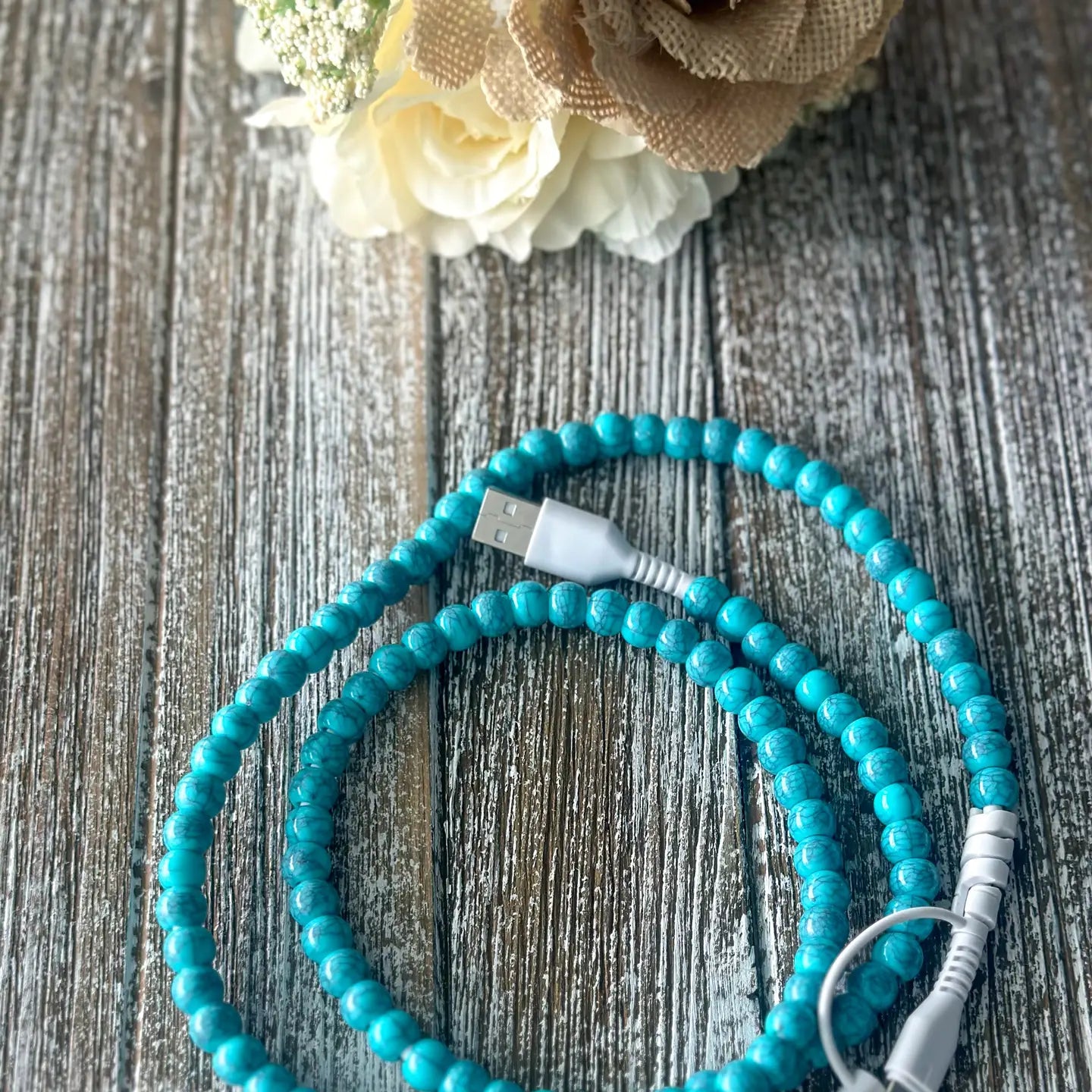2 in 1 Charger Beaded Charger